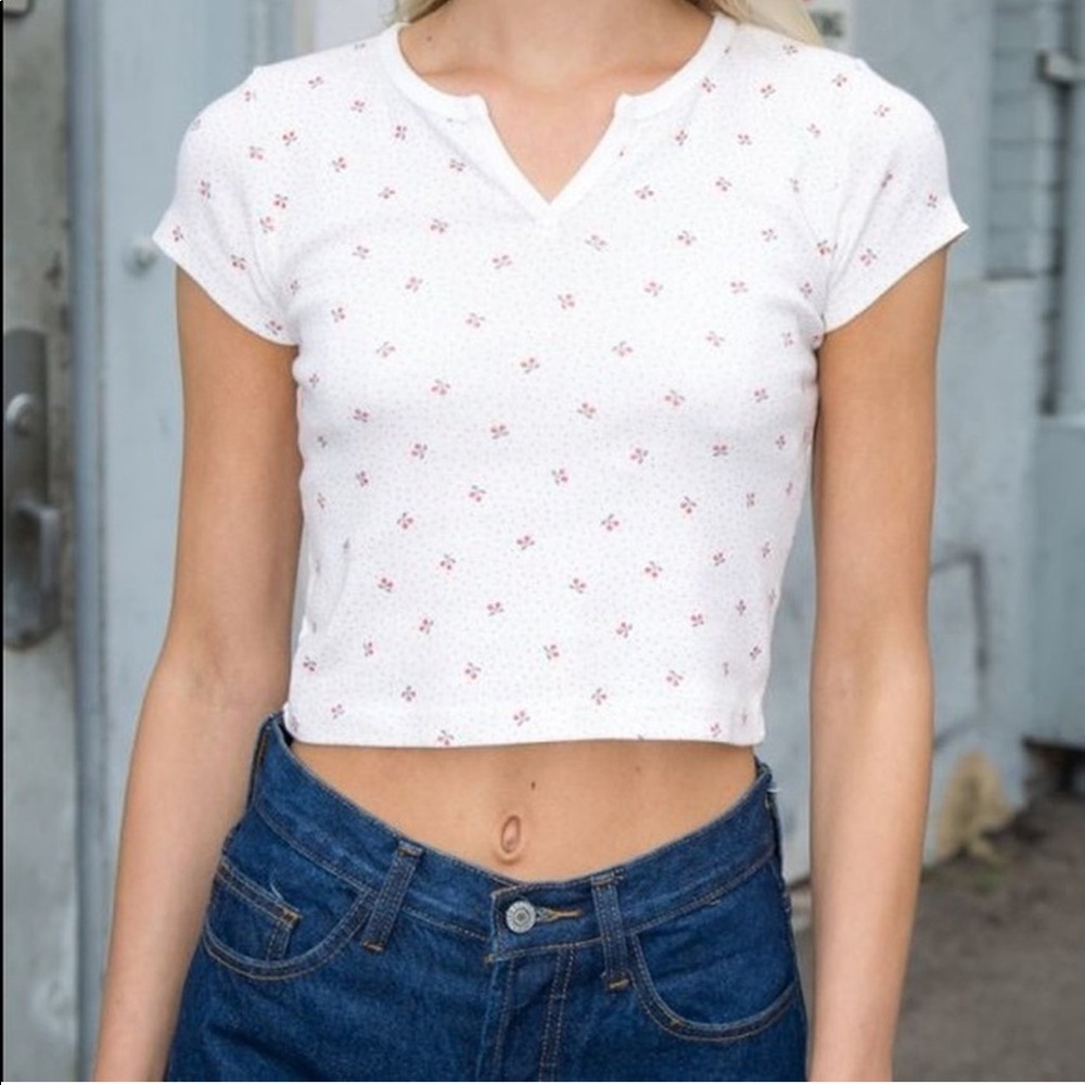 *SOLD* nwot brandy melville cherry top